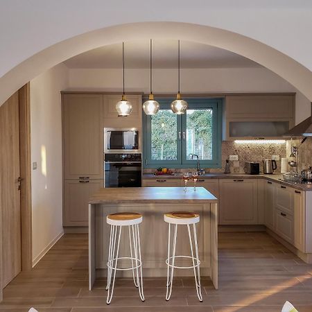 Exclusive Sea View Villa Madelaine スパルティア エクステリア 写真